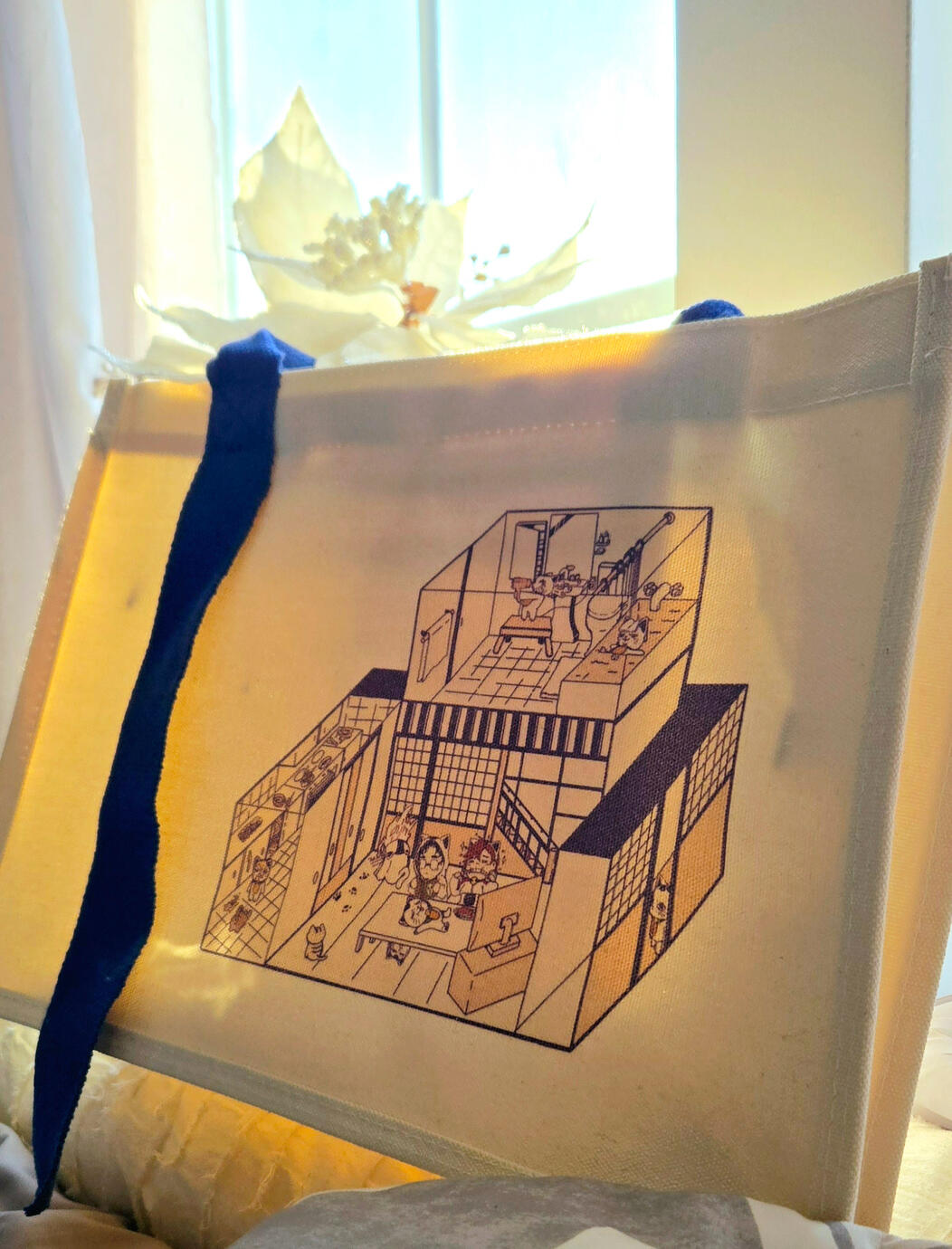 Granny Atsume Tote Bag